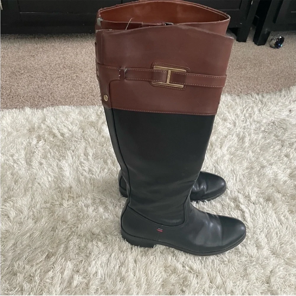 Tommy Hilfiger Black Tan Full Zip Riding Boots Size 6.5